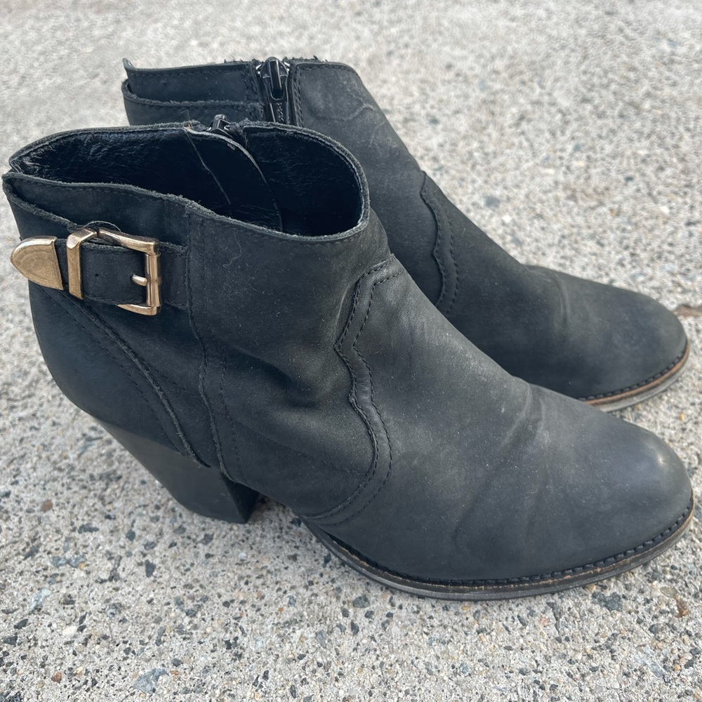❗️LAST CALL!!!❗️ Steven Madden booties